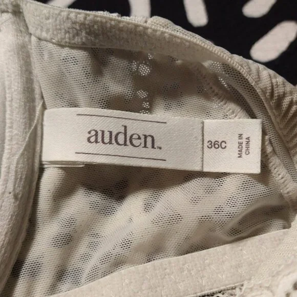 Auden White Front Clasp Bra - Picture 6 of 7